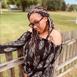 Meet your Posher, Kiayana